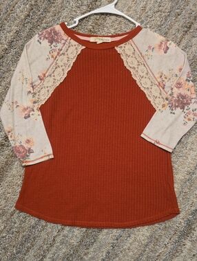 Rewind Rust Waffle Knit Top with Cream Floral Accents